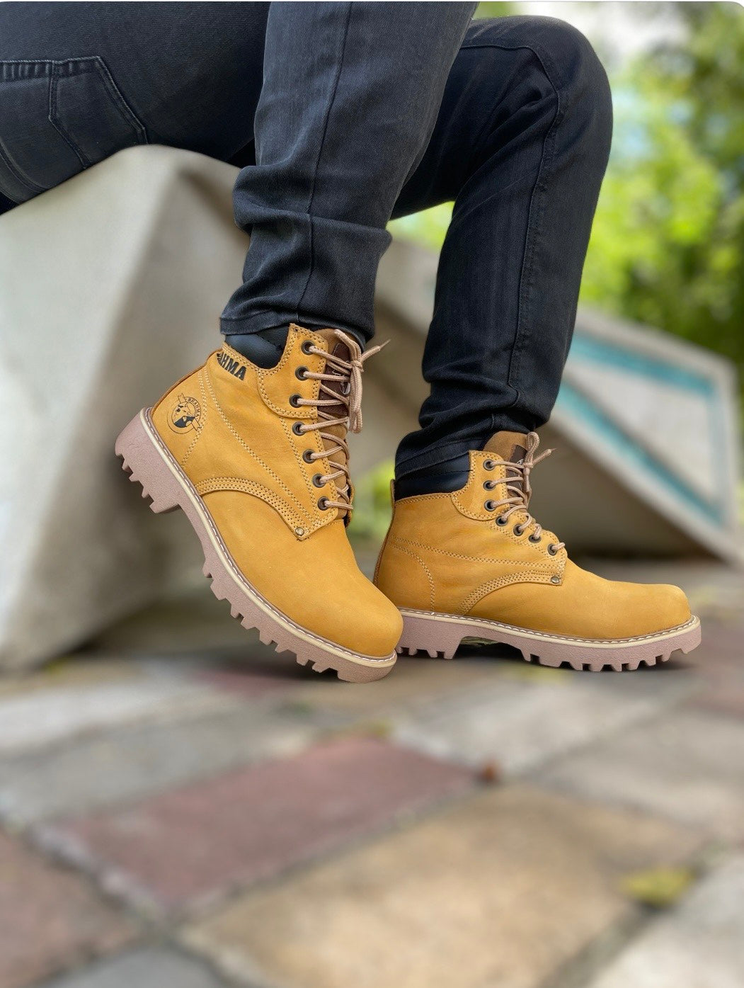 BOTA BRAHMA CLASICA CUERO