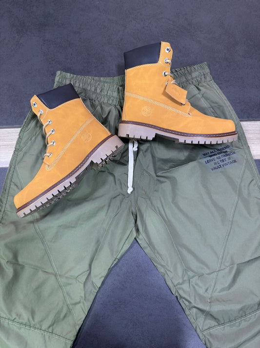 BOTA TIMBERLAND CLASSIC + JOGGER URBANO