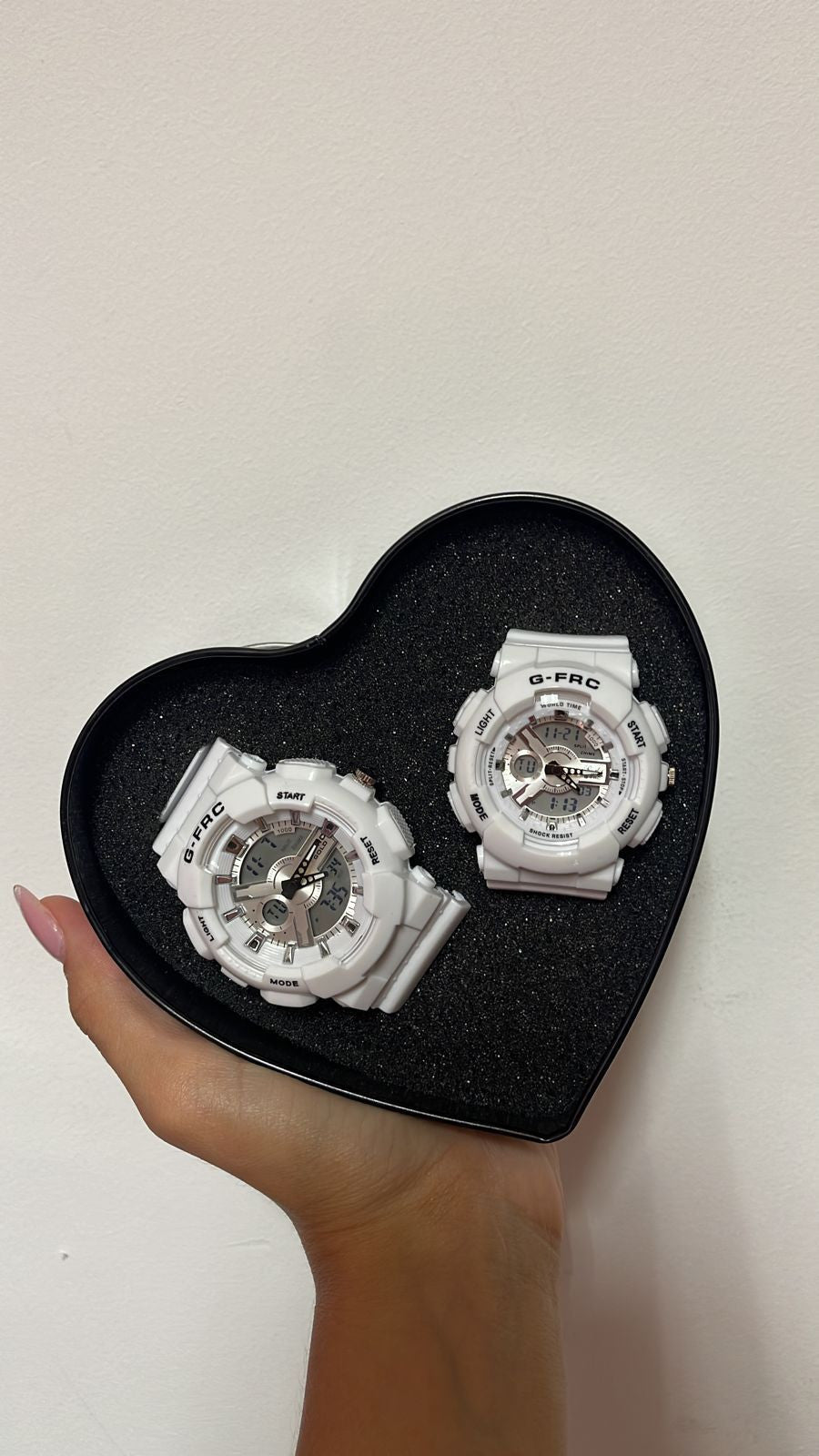 Caja corazón Reloj G-FRC